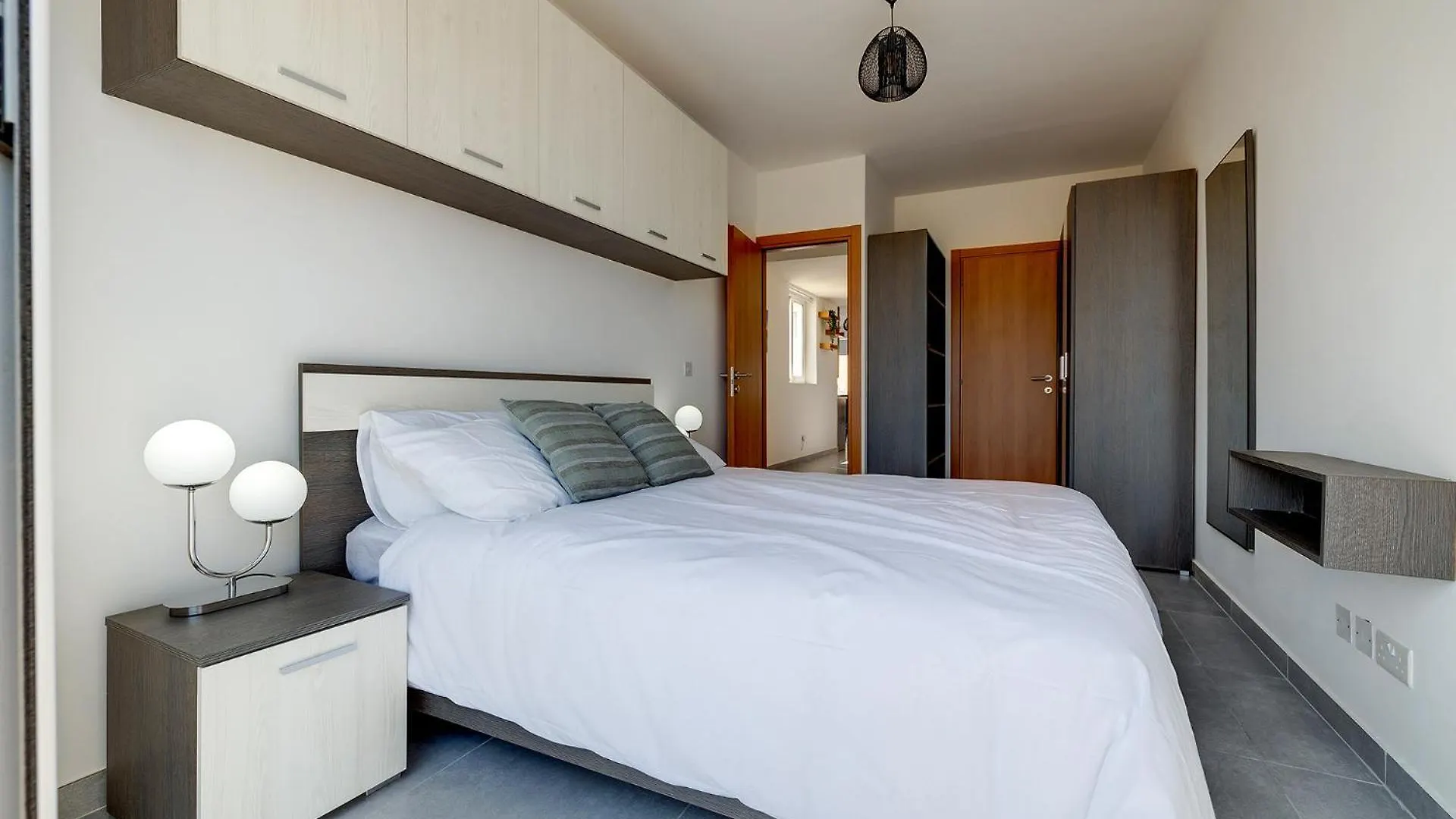Apartment Stunning 2Br Holiday Penthouse In Central Sliema