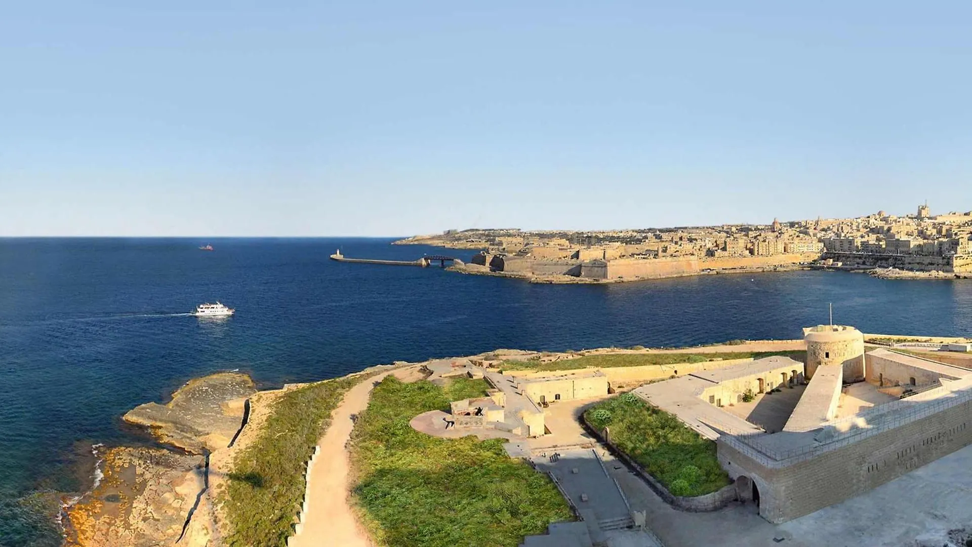 Apartment Stunning 2Br Holiday Penthouse In Central Sliema