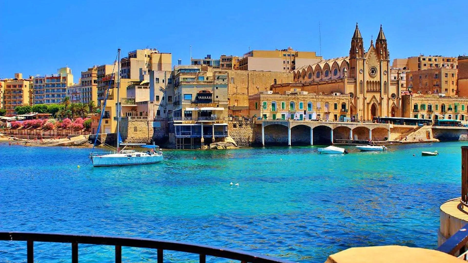 Stunning 2Br Holiday Penthouse In Central Sliema 0*,